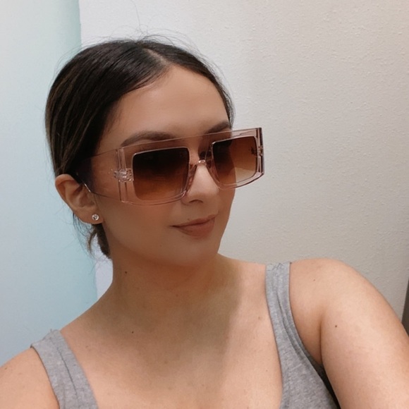 Clear Lavendar Sunglasses - Picture 4 of 4